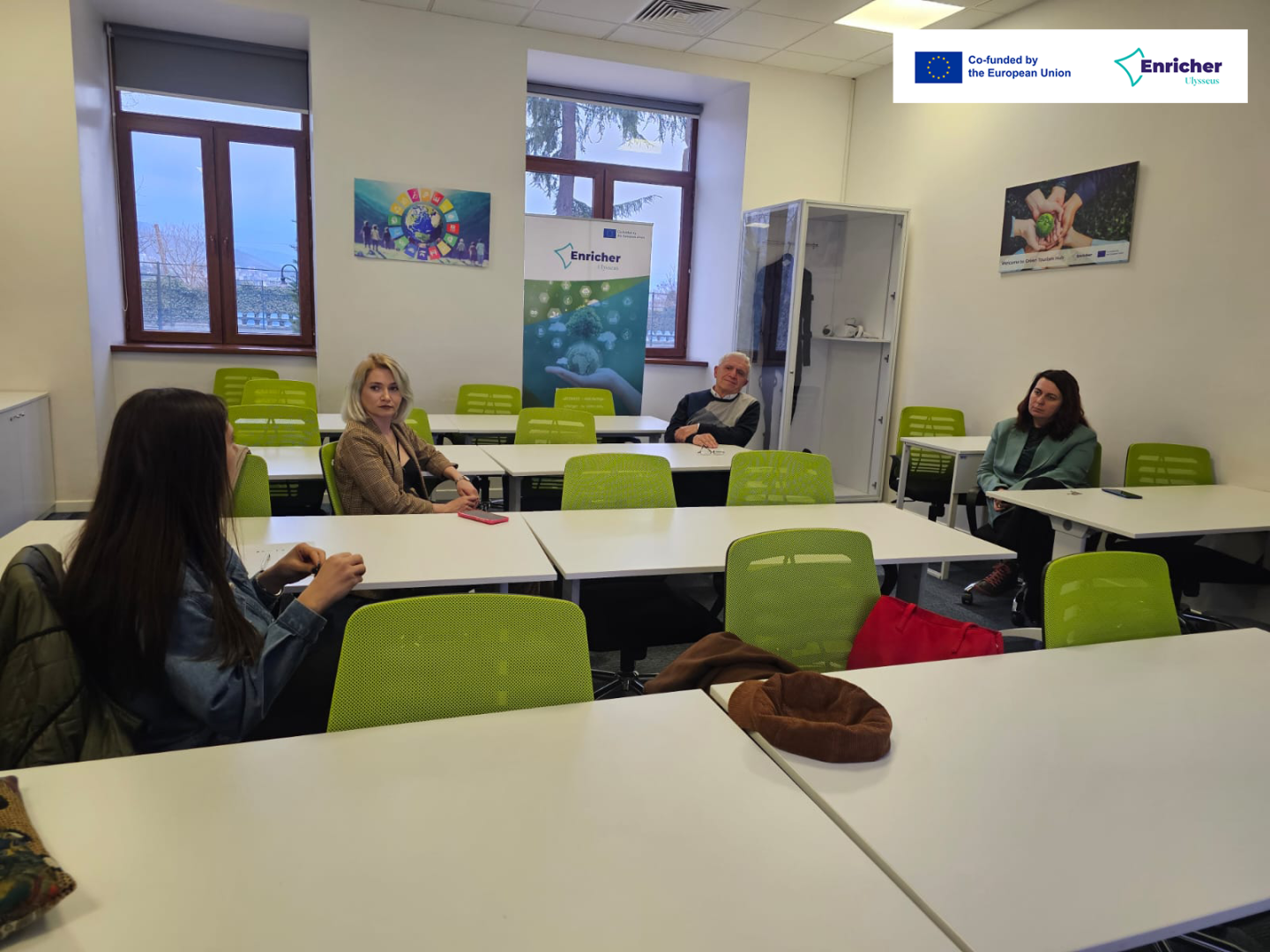 შეხვედრა ტურიზმის ინდუსტრიაში დასაქმებულ ლექტორებთან